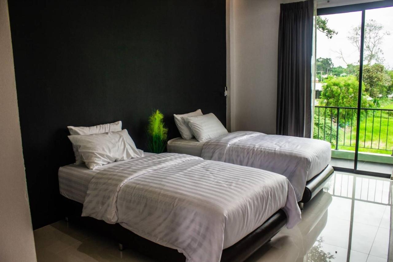 De Vine House Hotel Roi Et Exterior photo