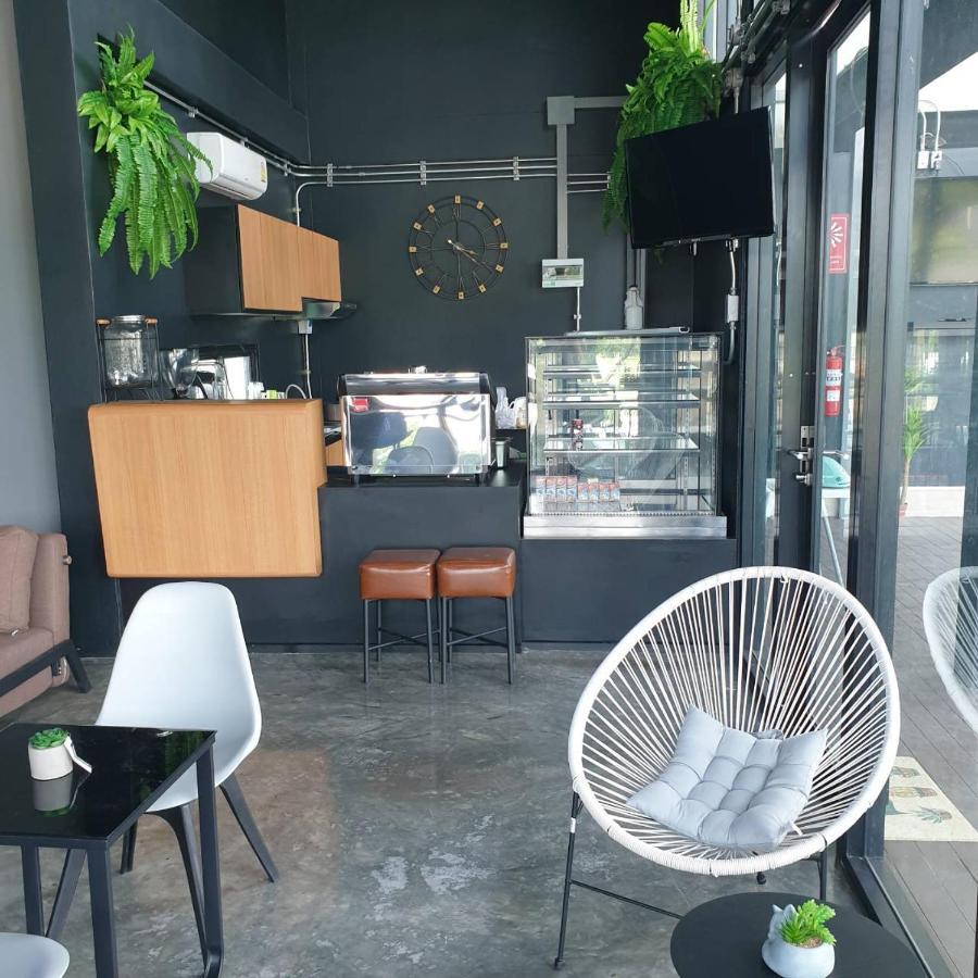 De Vine House Hotel Roi Et Exterior photo