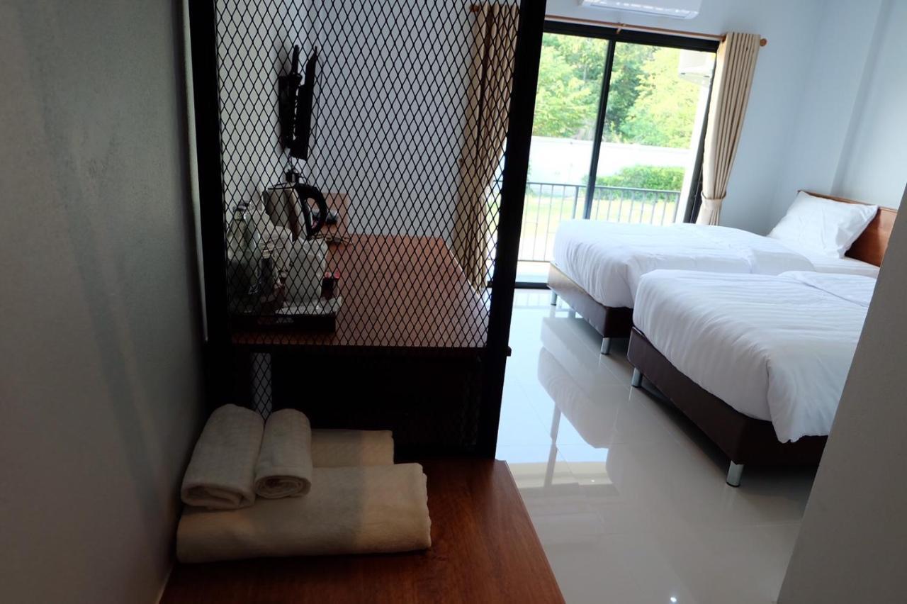 De Vine House Hotel Roi Et Exterior photo