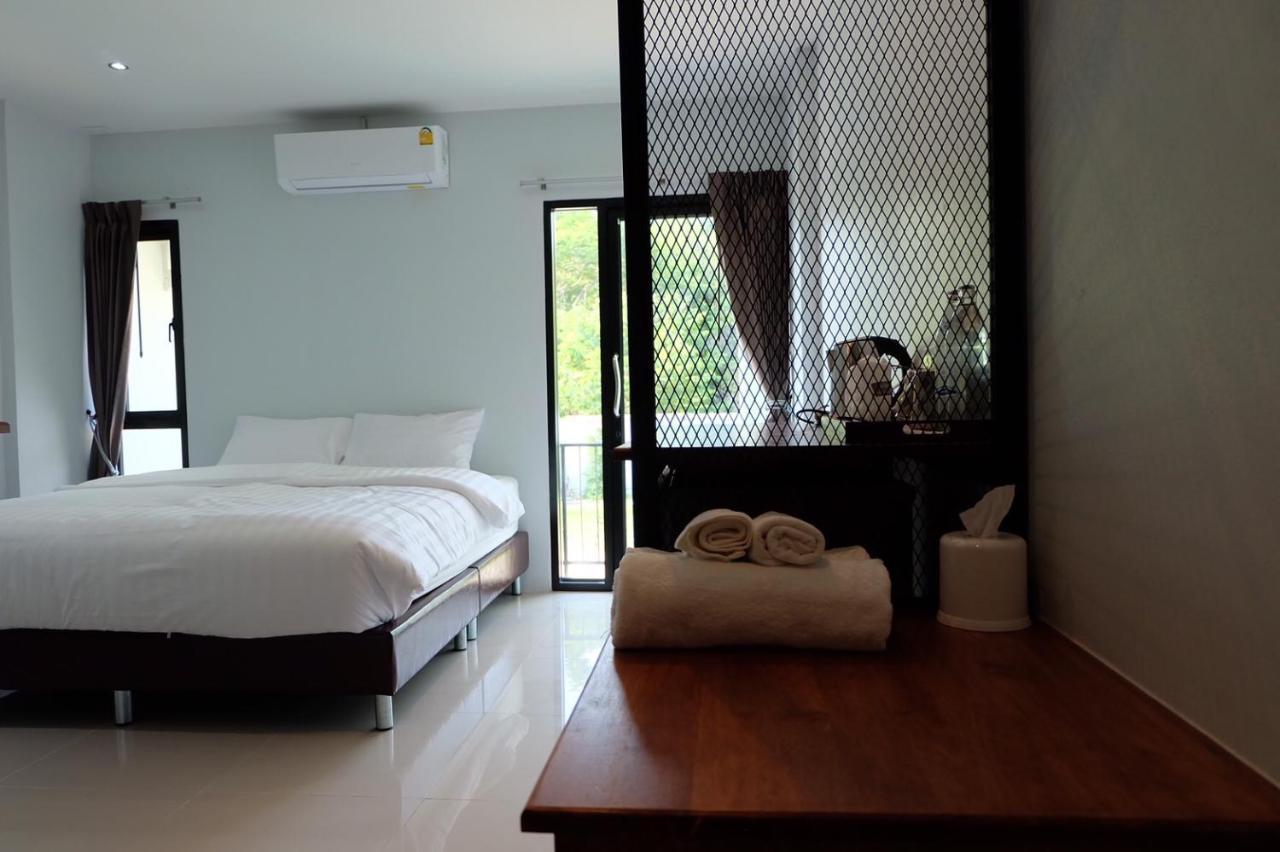De Vine House Hotel Roi Et Exterior photo